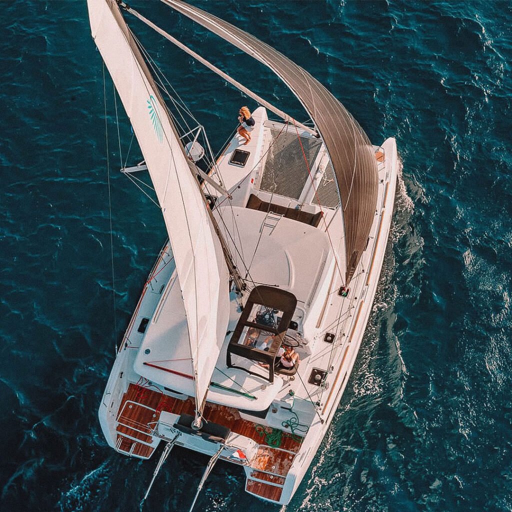 Catamaran-a-vela-1
